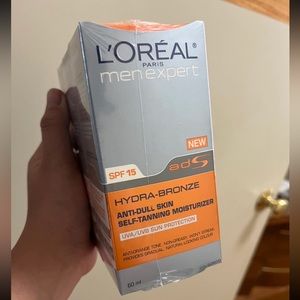 New L'Oréal Men Expert Hydra-Bronze anti-dull skin self-tanning moisturizer.